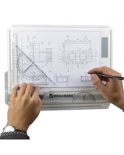 Доска чертежная А4 Brauberg с рейсшиной и треугольником 370х295 мм 210535