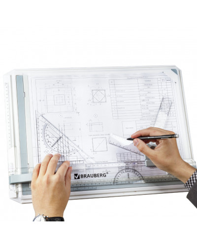 Доска чертежная А3 Brauberg с рейсшиной, треугольником и чертежным узлом  505х370 мм 210536